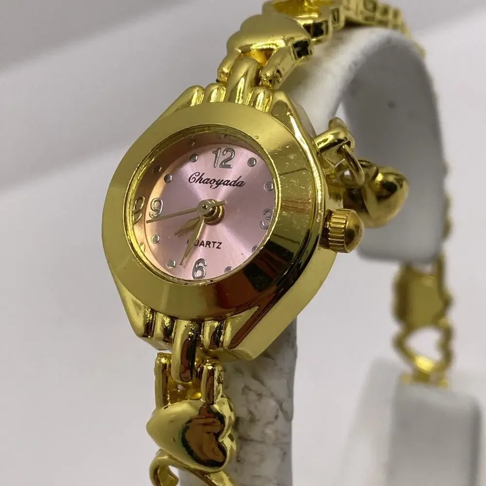 Womens Gold Tone Heart Charm Fashion Watch Works New Battery